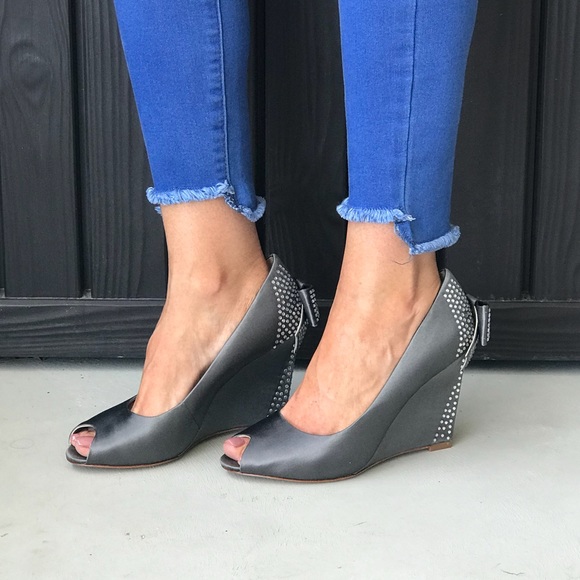 Oversized Bow Swarovski Crystal Satin Wedges - Picture 2 of 8